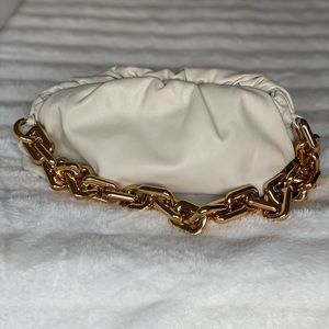 Bottega veneta chain pouch white/cream